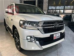 تۆیۆتا لاند کروزەر